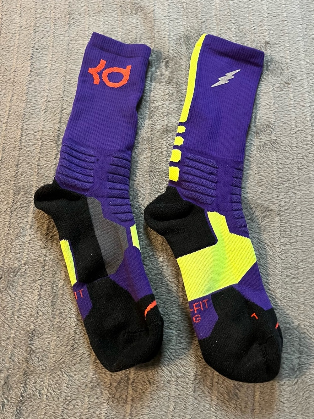 Nike KD Hyper-Elite Dri-Fit Purple Volt Basketball Crew Socks Large